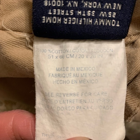 Tommy Hilfiger Set of Pillow Shams, Good Condition - Picture 9 of 13